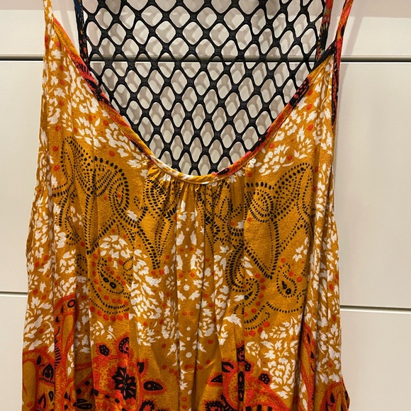 The Sloane Society Size 12 Patterned Orange Dress with Back Detail - Picture 2 of 4
